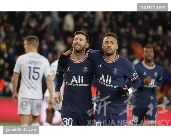 巴黎圣日耳曼主场1-2不敌里昂，六连胜遭终结暂以1分领跑
